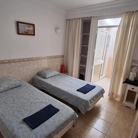 Roberto Guest House 베날마데나코스타 외부 사진