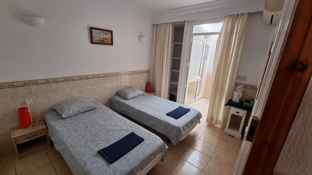 Roberto Guest House 베날마데나코스타 외부 사진